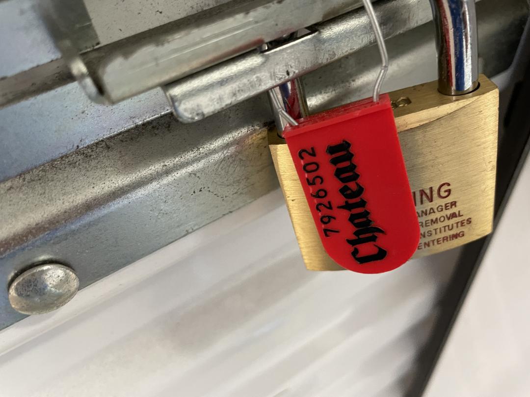 Storage Unit Auction in Flowood, MS at Storage Max Lakeland ends on